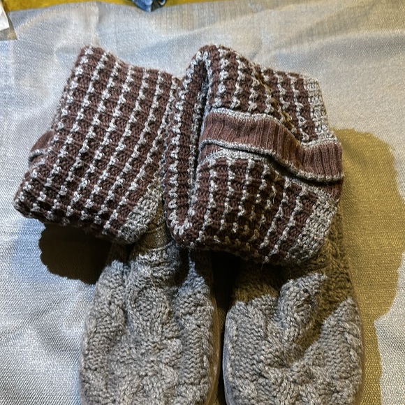 UGG Classic Cardy Boots - Picture 5 of 8